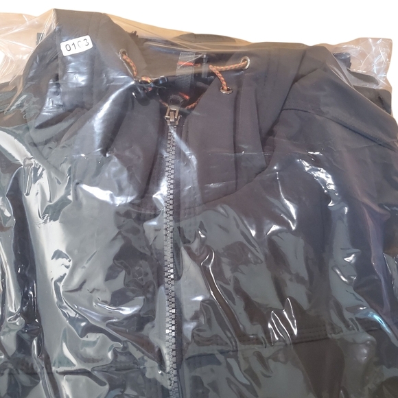 Hawke & Co Charcoal Hooded Windbreaker. MED. H103 - Picture 9 of 10